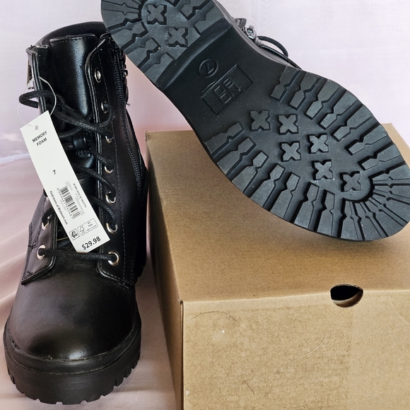 NOBO Black Combat Boots - Picture 7 of 7